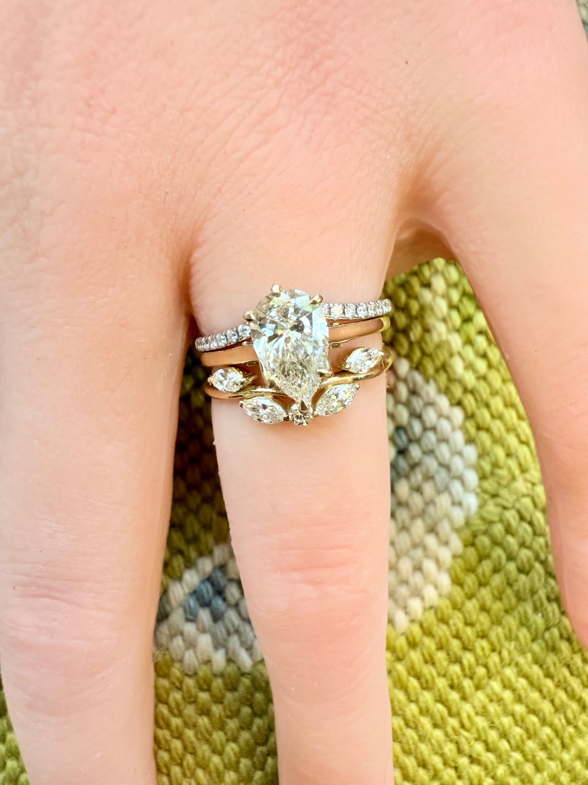 14K gold pave cured wedding band simplistic 