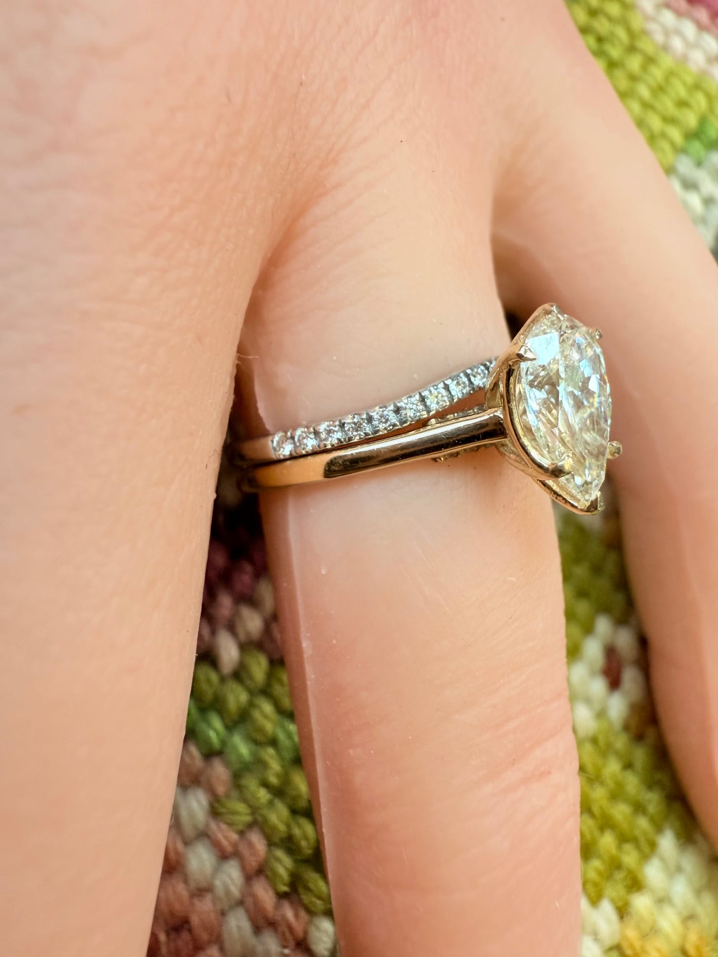 14K gold pave cured wedding band simplistic 